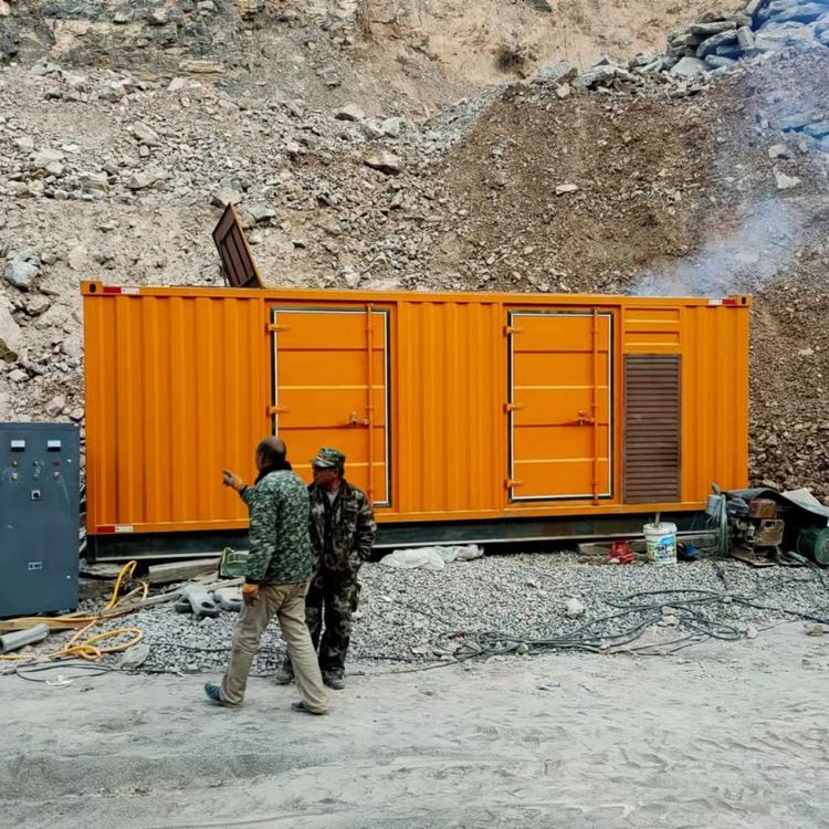 港口如何选择适合自己的 800KW 柴油发电机组?